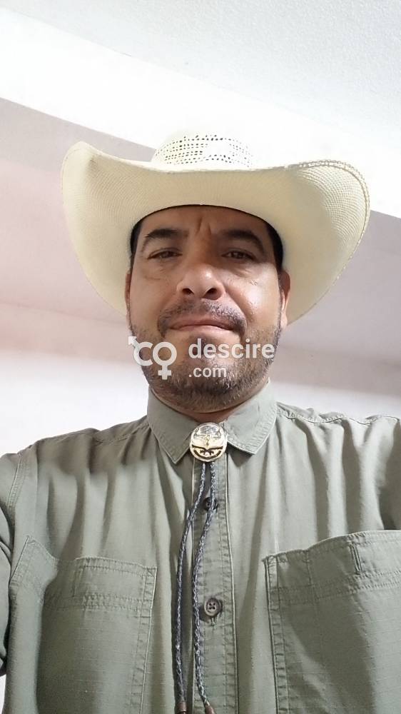 Activo Maduro de 40 años ofrezco sexo por dinero - Mexico - México